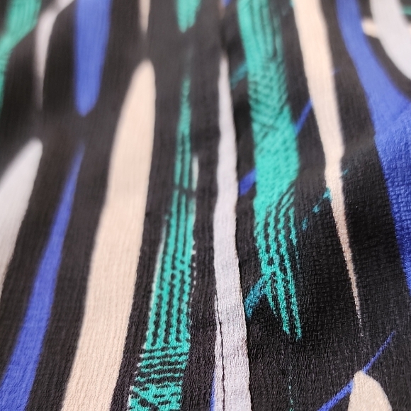 Dana Buchman Colorful Button-Up Shirt Size L - Picture 6 of 6